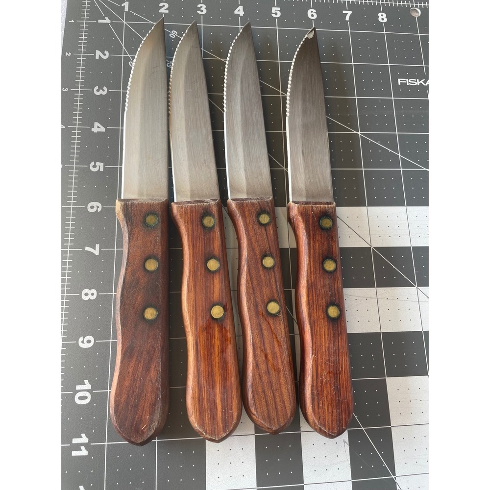 JA Henckels International 4 Piece Steak Knife Set Wood Handle 39323-100